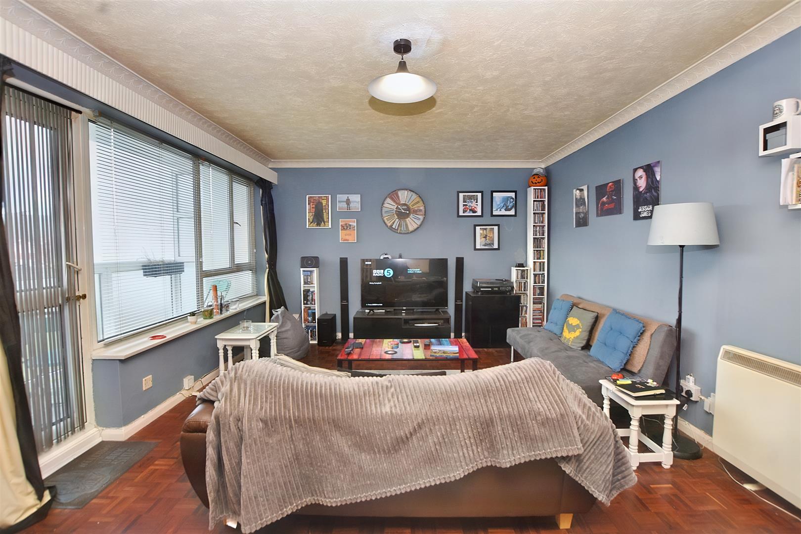 Property Details for Upperton Road Eastbourne BN21 1LF Town Property